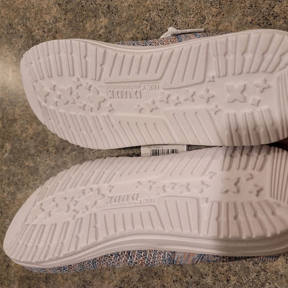 Hey Dude womens knit halo size 8 BWT azure coral - Picture 8 of 12